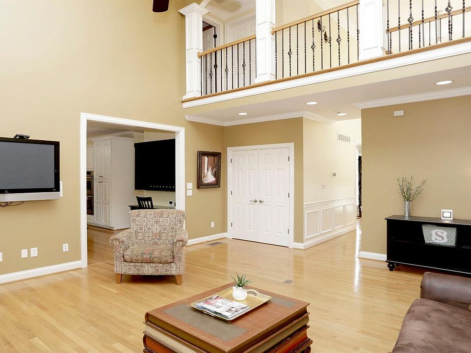 1st image of 2177 Carolina Ln