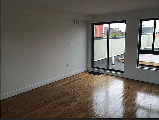3rd image of 478 Grand Ave #3