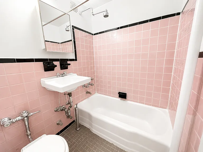 936 W End Ave #B15 — Photo 6