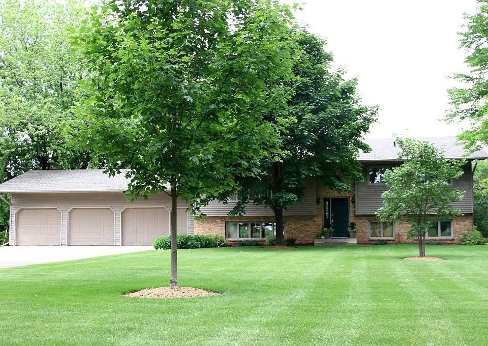 1st image of 30561 Canada Ave