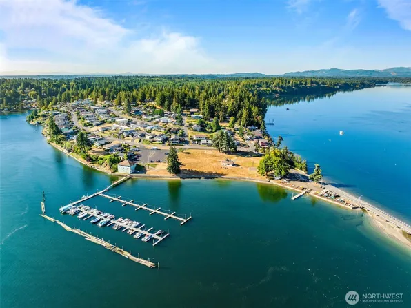 9811 Bowline Court NW, Olympia, WA 98502