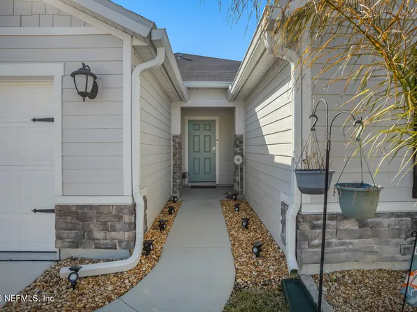 402 RED DAHLIA Lane, Jacksonville, FL 32218