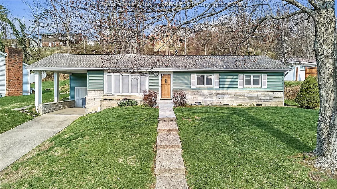1218 Lyndale Dr photo 1