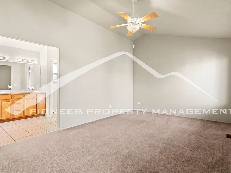 3654 Tail Wind Dr — Photo 9