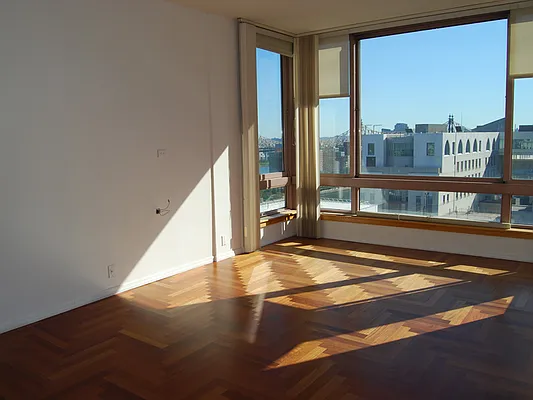 Rented by Sotheby's International Realty | media 17