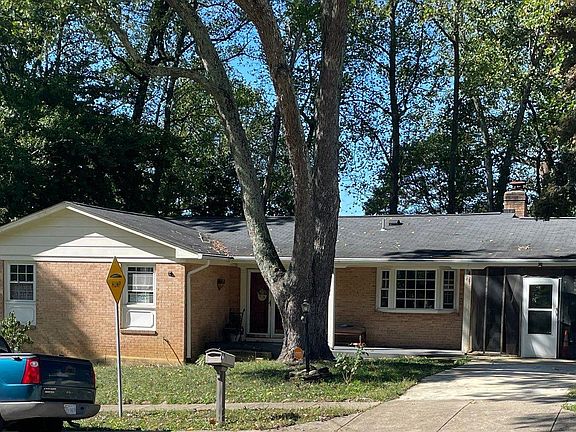 2nd image of 9605 Caltor Ln