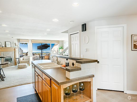 5th image of 7609 Birch Bay Drive #107