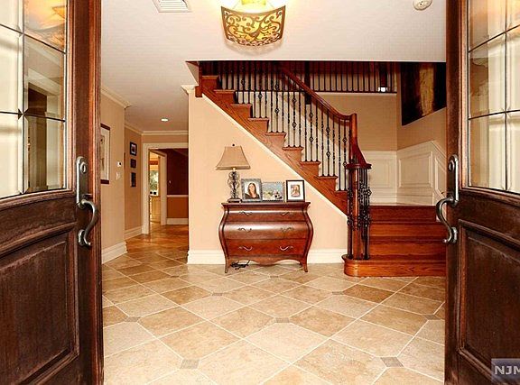 3rd image of 91 Blueberry Dr