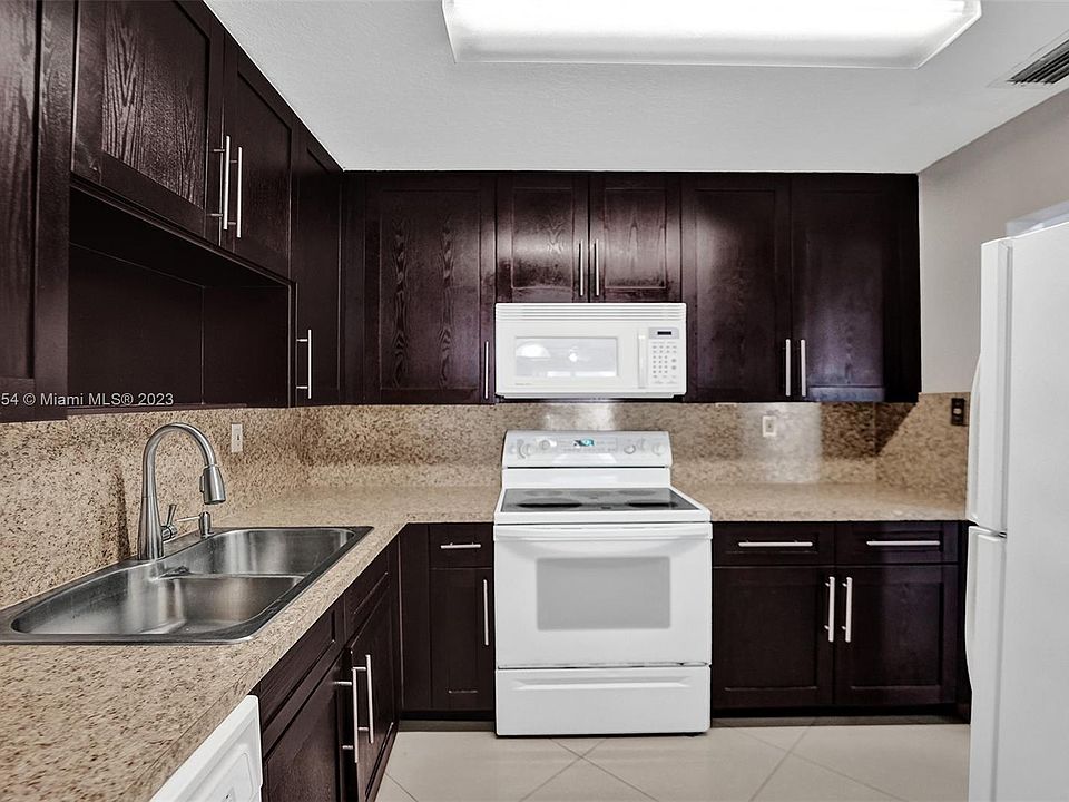 1st image of 4126 NW 88th Ave APT 207