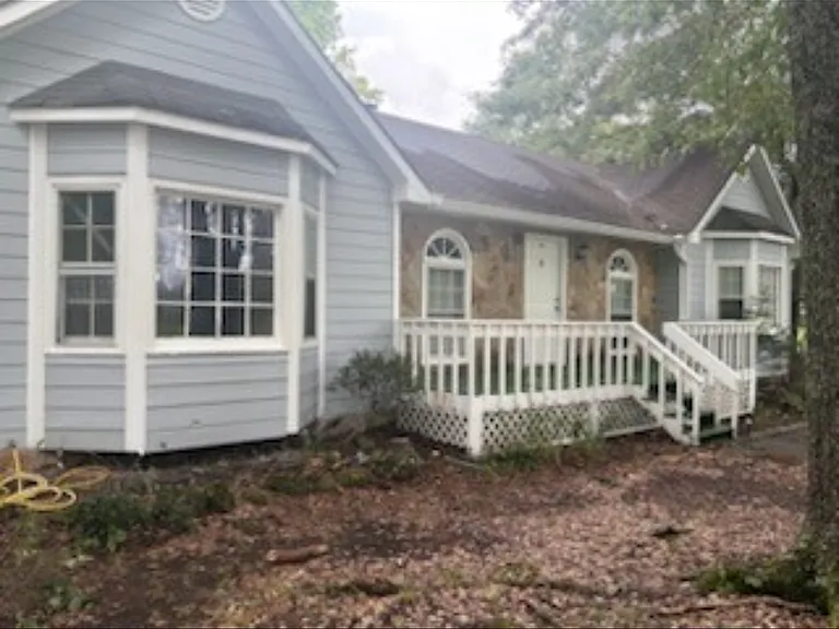 25 Freestone Dr — Photo 1
