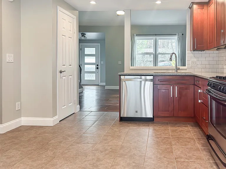 72 Pepperbush Pl — Photo 11