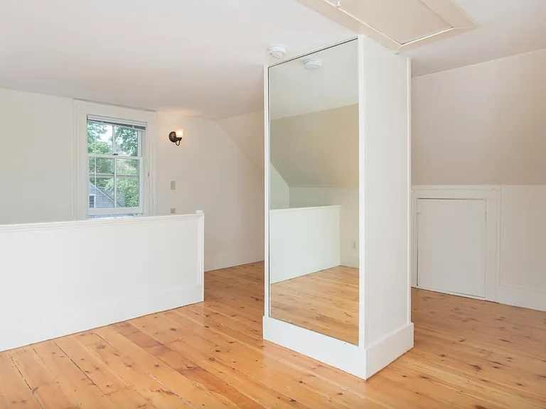 19 Blossom St — Photo 16