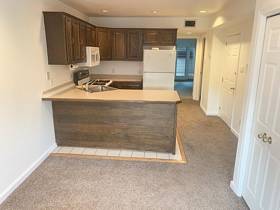 4th image of 2321 Fairmount Ave Floor 2