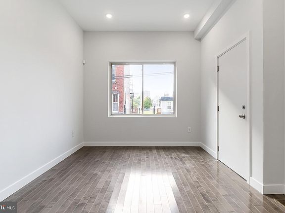 3rd image of 1947 N 7th St #1