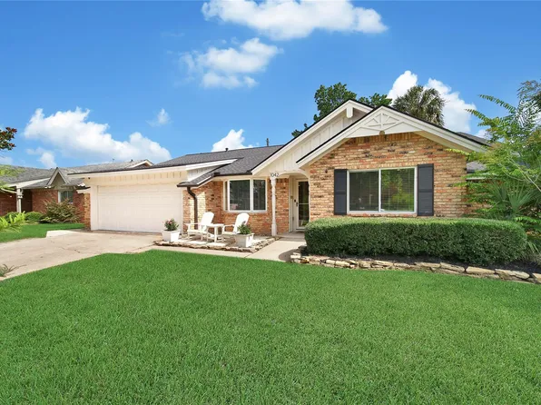 1042 Chamboard Ln, Houston, TX 77018