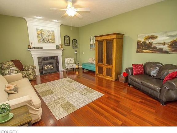 5th image of 304 Crestwood Dr