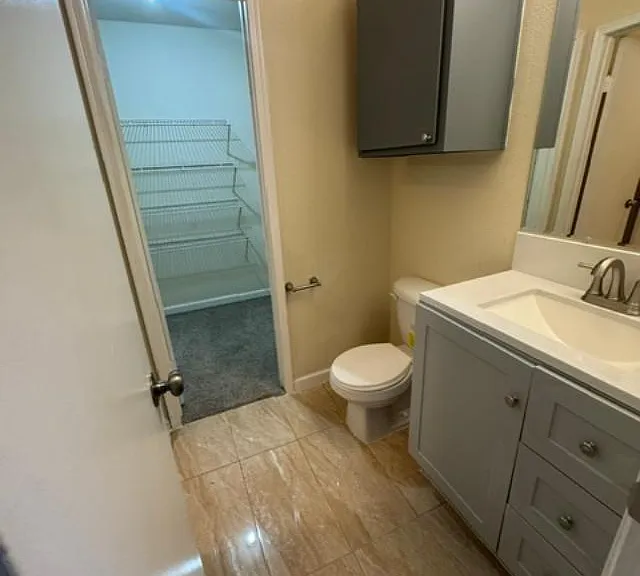 16111 Aspenglenn Dr #908 — Photo 8