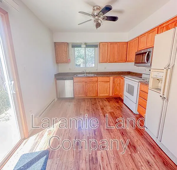 178 N Colorado Ave — Photo 4
