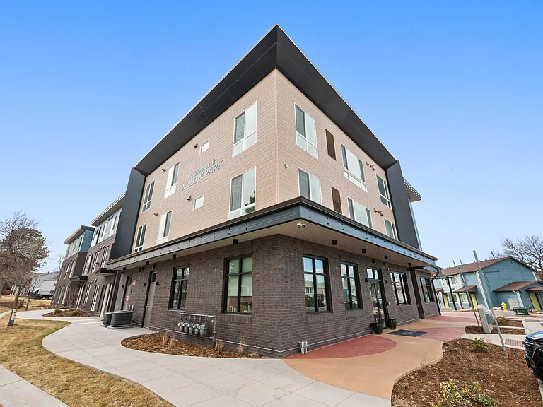 Residences at Willow Park Flats — Photo 9
