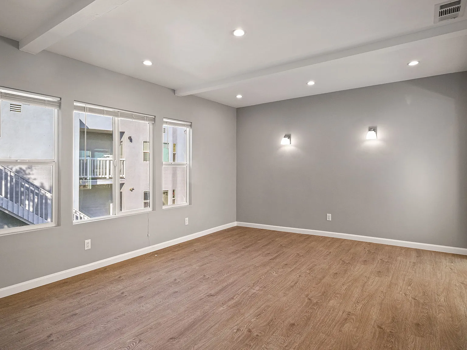 1 bed, 750 sqft, $3,275 — Photo 3