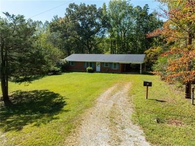 111 Linville Ln, Winston Salem, NC, 27107