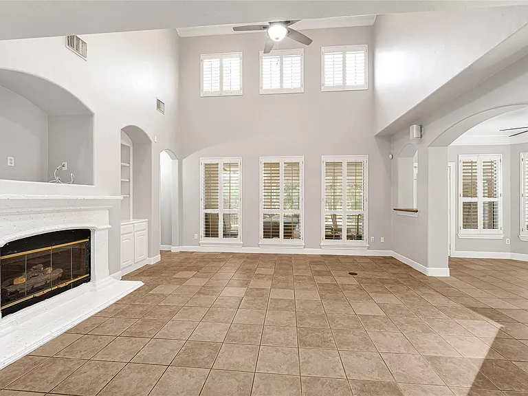 8619 Arranmore Ln — Photo 4