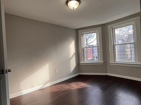 5th image of 123 S 13th St Floor 3