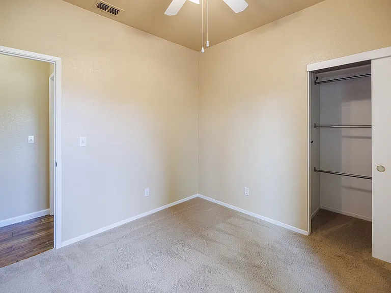 5517 Laguna Crest Way — Photo 11