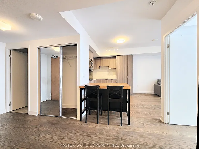 11 Wellesley St W #3407 — Photo 2