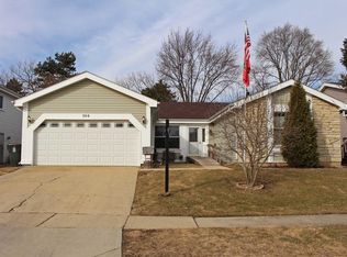 304 Loveland Dr, Glendale Heights, IL