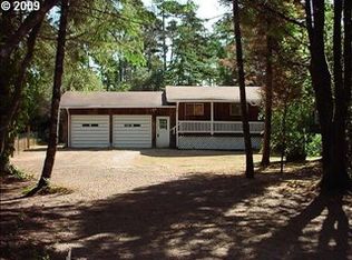 5615 Friendly Acres Rd, Florence, OR 97439