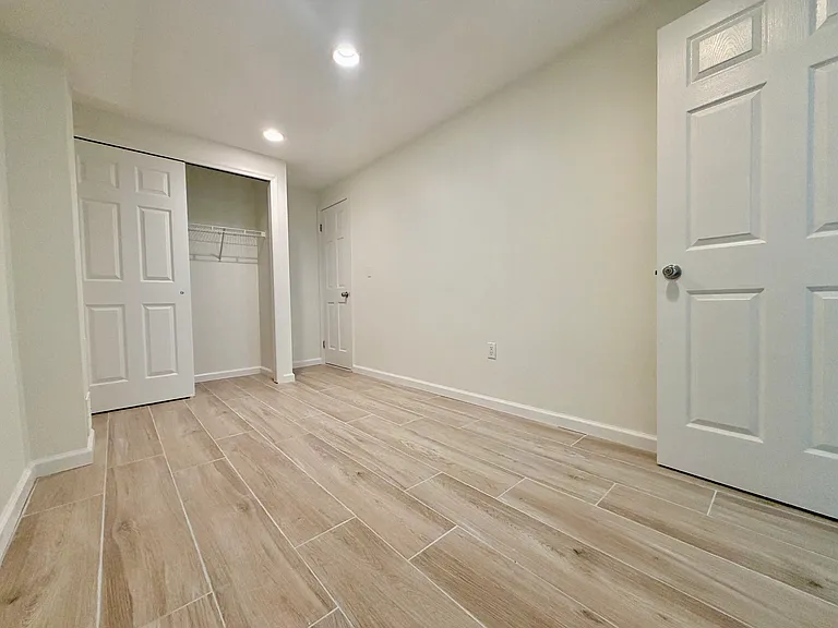 204 Sneden Ave #1 — Photo 11