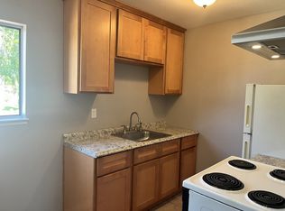 1402 Canal Farm Ln #9, Los Banos, CA 93635
