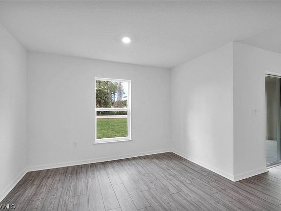 5th image of 166 Yager Cir