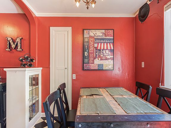 4th image of 3121 Franklin Ave E APT 24