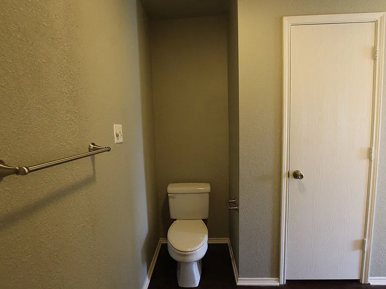 204 Willow Rd — Photo 12