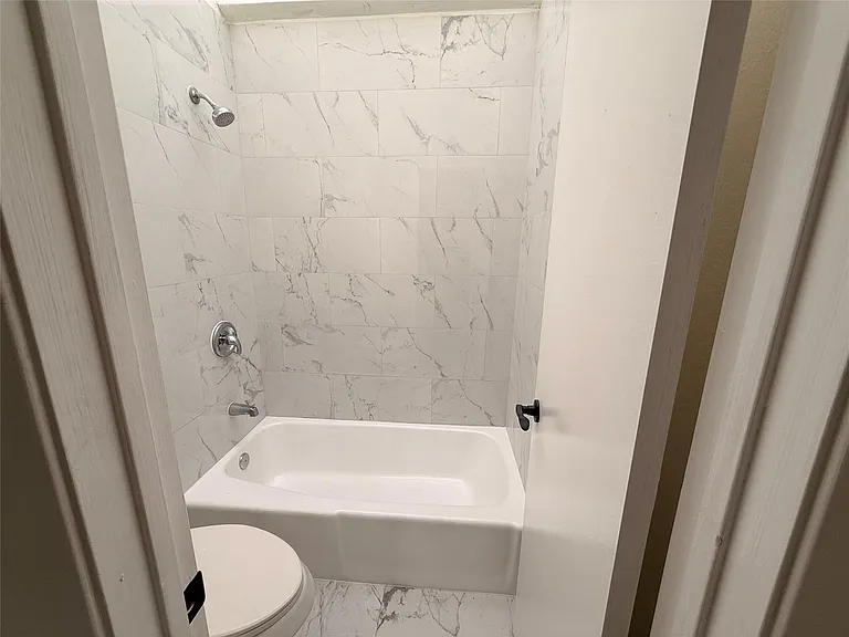 1114 Stoney Hill Dr — Photo 33