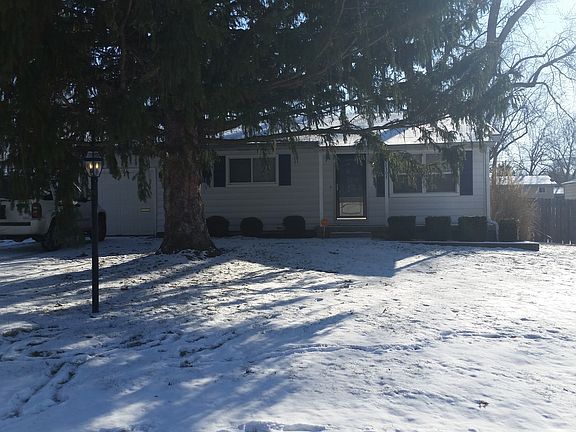 3rd image of 11307 E 50th Ter #House