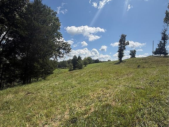 3rd image of 17407 Derricks Creek Rd