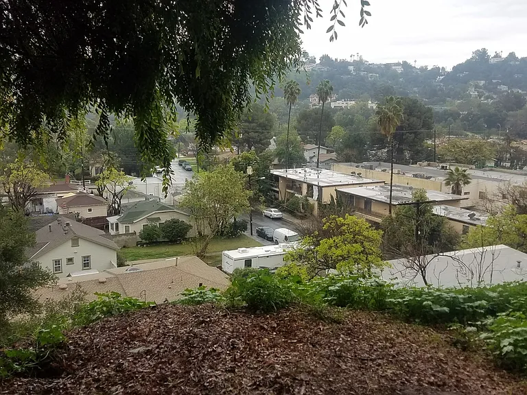 420 N Ave 66 — Photo 13