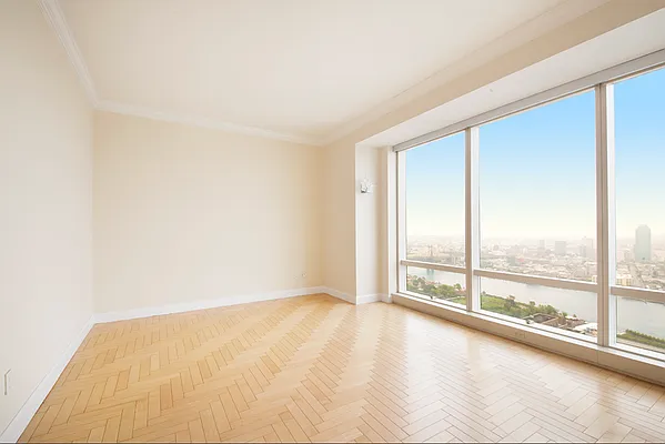 Rented by Compass | media 2