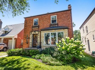 7730 S Paxton Ave, Chicago, IL 60649