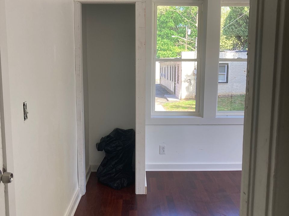 updated photos pending