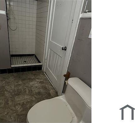 2nd image of 527 W 19th St