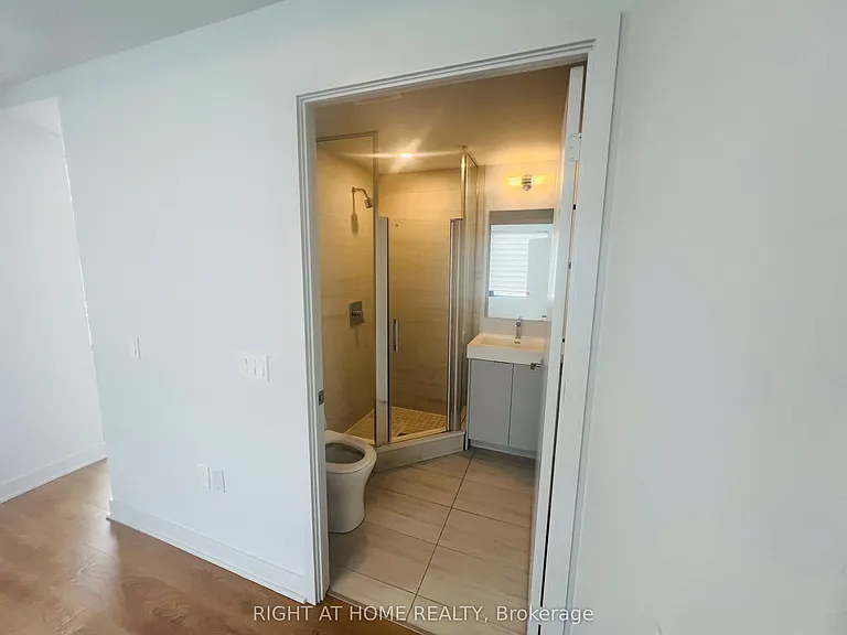 2920 Highway 7 Rd #2402 — Photo 20