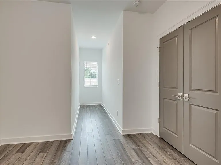 513 Burton Dr #808 — Photo 30