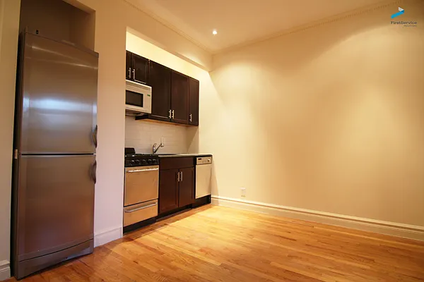 Rented by FirstService Realty (legacy) | media 28