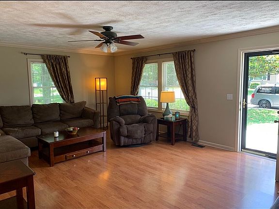 2nd image of 535 Silkwood Ave