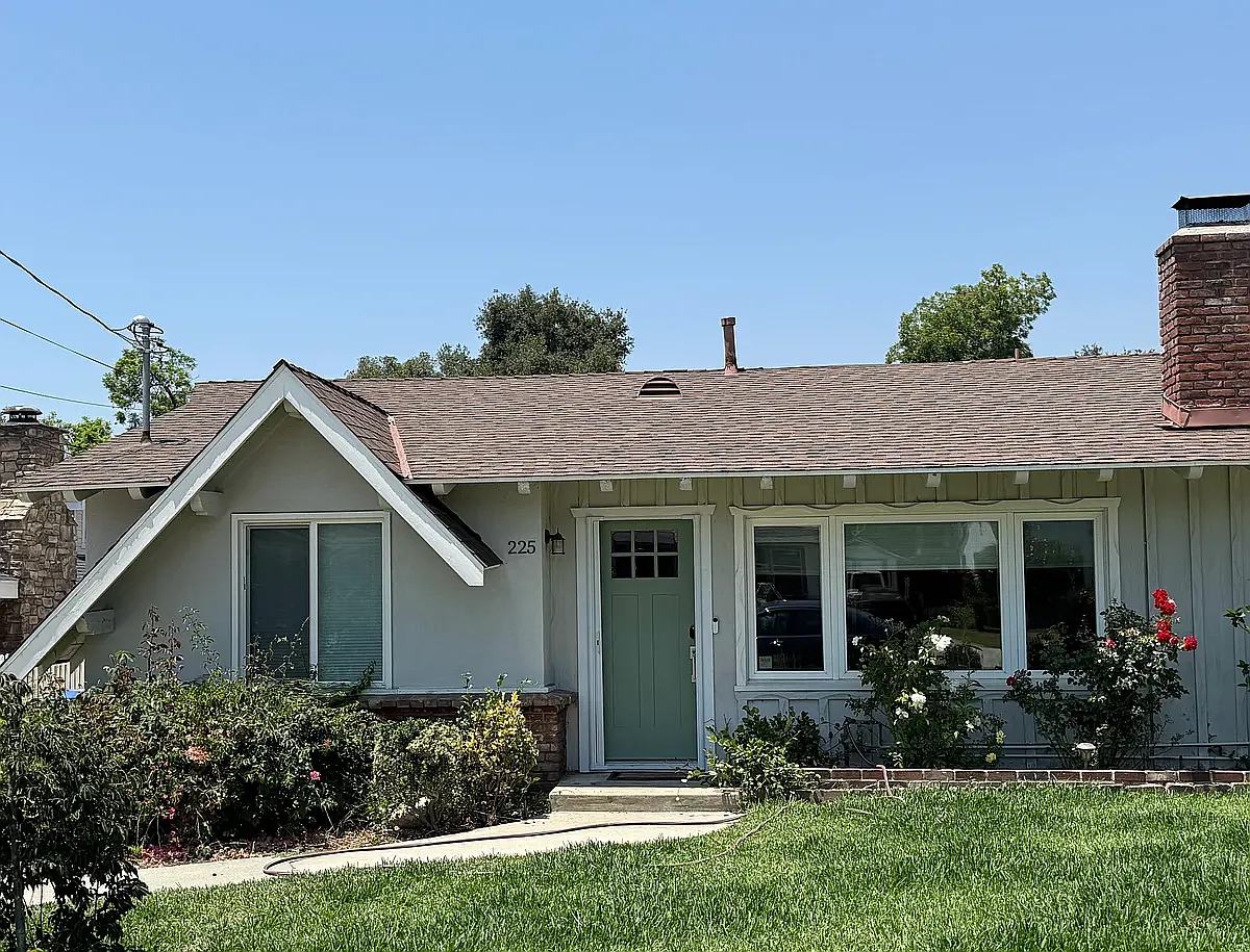 225 Valle Vista Ave — Photo 1