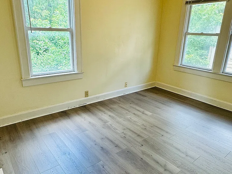 494 E Maynard Ave — Photo 9